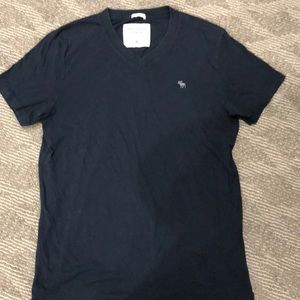 Blue Abercrombie & Fitch t-shirt